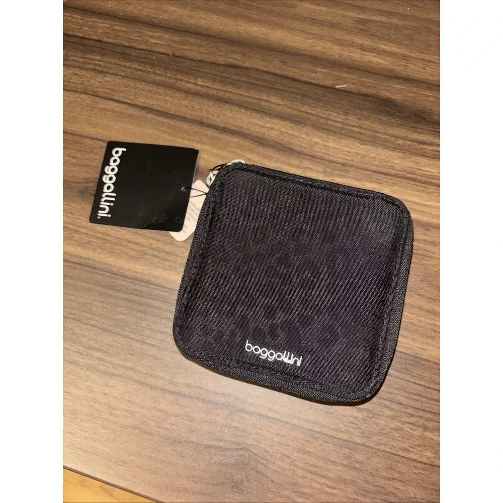 NWT $40 Baggallini Travel Jewelry Box Black Cheetah Embossed Zip Organizer Case